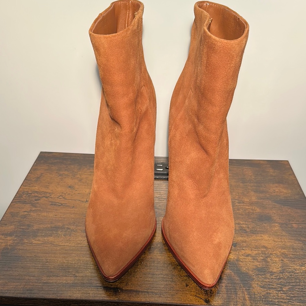 Sigerson Morrison Caramel Heeled Pointed Toe Booties Genuine Suede Size 8 1/2